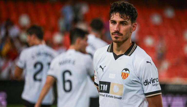 El esperado regreso de André Almeida al entrenamiento con el Valencia El esperado regreso de André Almeida al entrenamiento con el Valencia