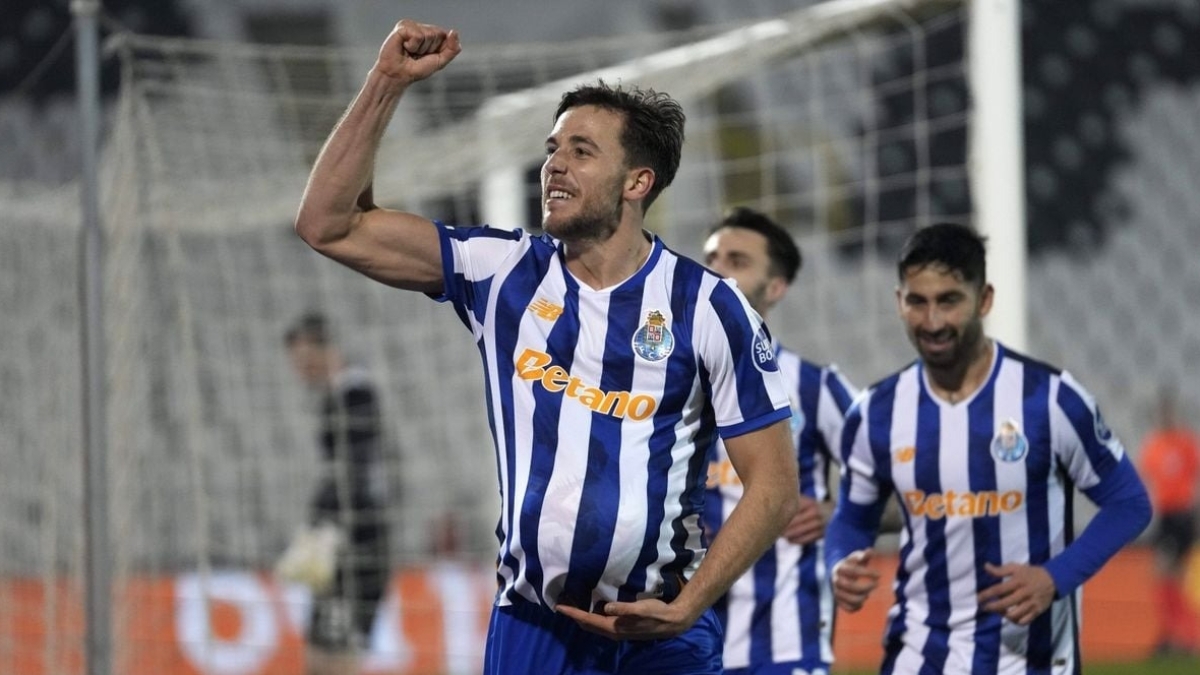 Nico González se va al Manchester City y deja unos millones en el Barcelona Nico González se va al Manchester City y deja unos millones en el Barcelona