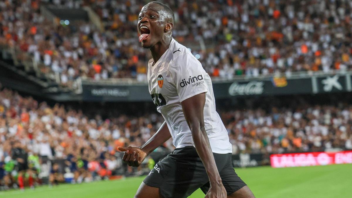 Avances en el entrenamiento del Valencia CF: Diakhaby y Ramazani progresan en su recuperación