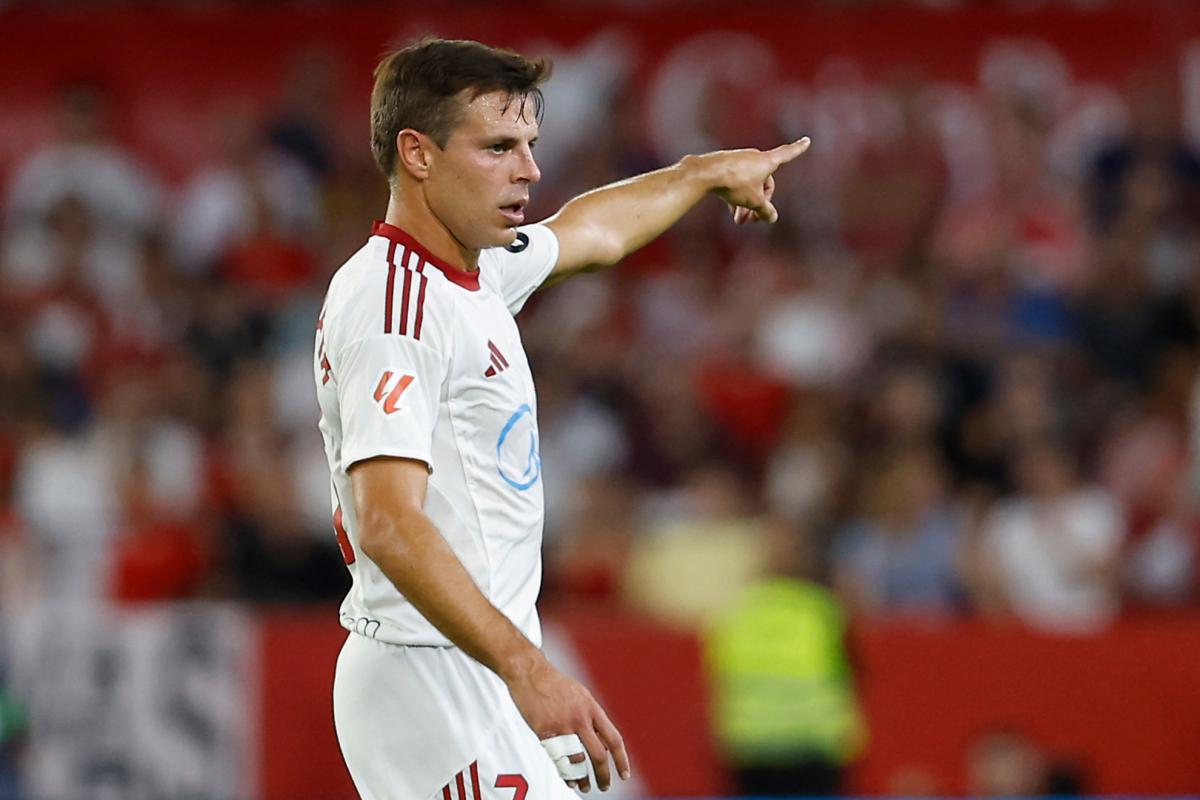 Azpilicueta sufre una pequeña rotura muscular y será baja en Sevilla FC