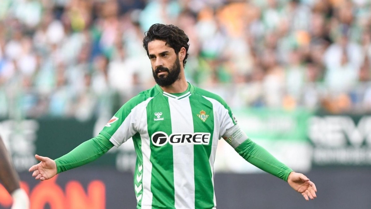 Isco, en pausa en el Betis: sigue un plan individual y Pellegrini no fija plazos