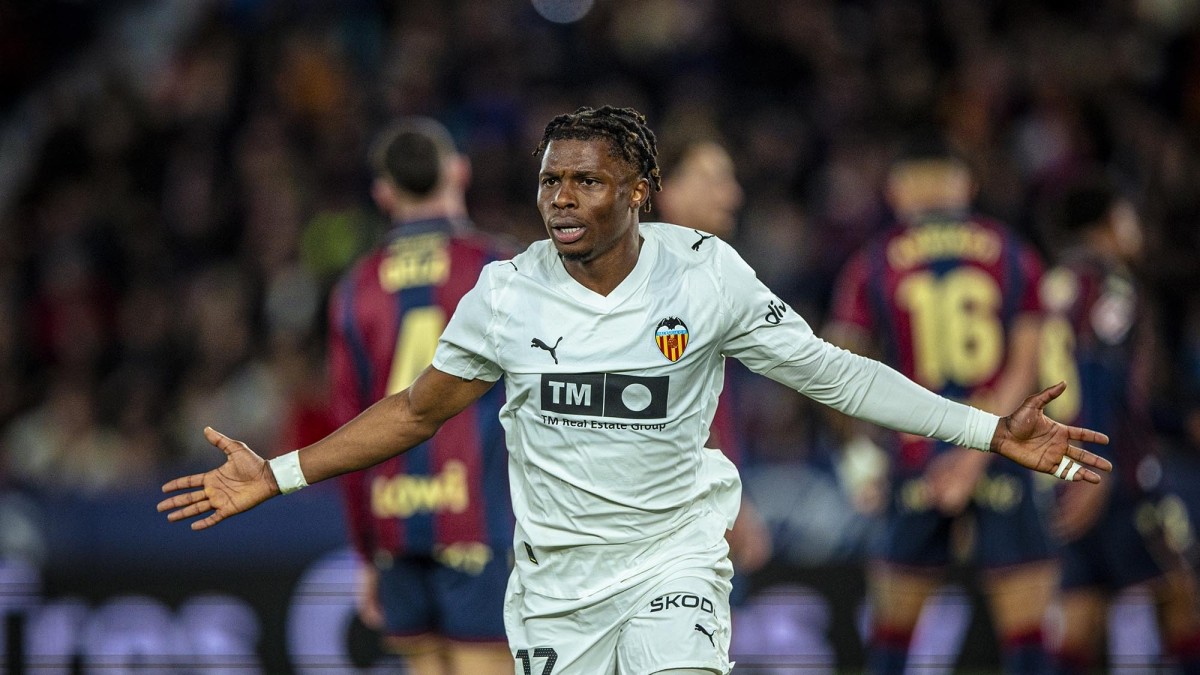 Ramazani vuelve a estar en la agenda del Valencia, que propone otra cesión al Leeds