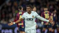 Ramazani vuelve a estar en la agenda del Valencia, que propone otra cesión al Leeds Ramazani vuelve a estar en la agenda del Valencia, que propone otra cesión al Leeds