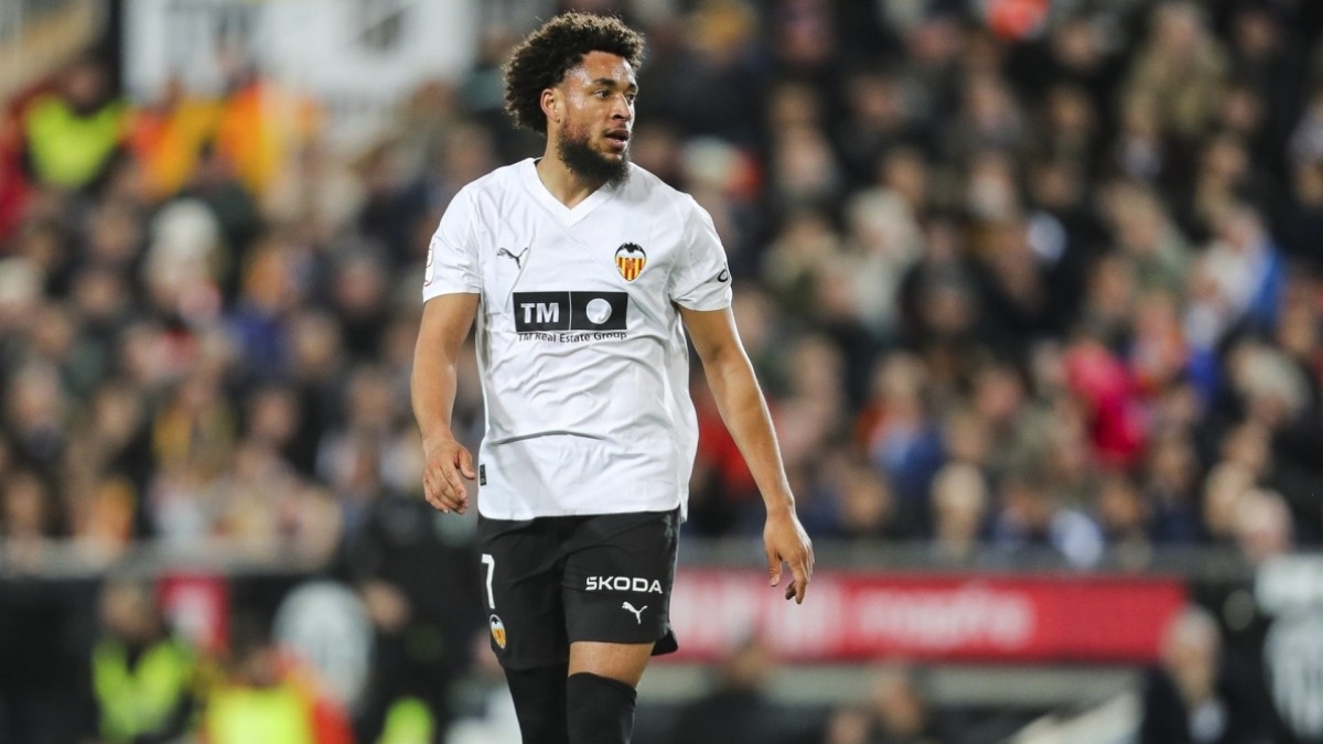 Ajax y PSV preguntan por Danjuma y el Valencia estudia una posible venta