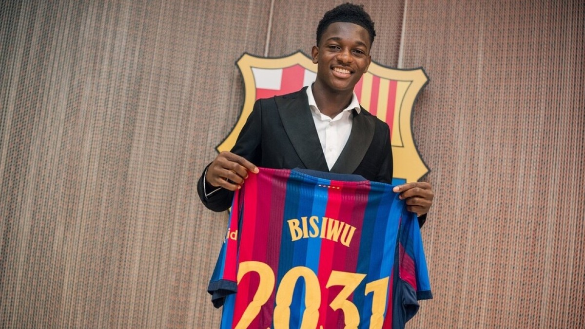 El Barça recibe una propuesta de cesión del Olympiakos por Jesse Bisiwu