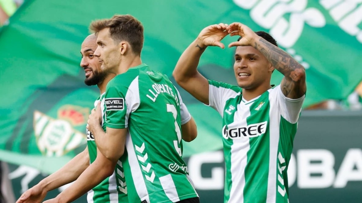 Troy Parrott, cada vez más cerca del Betis en un fichaje que se negocia al alza