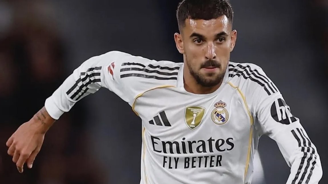 El Betis acelera por Ceballos mientras busca liberar espacio en su plantilla