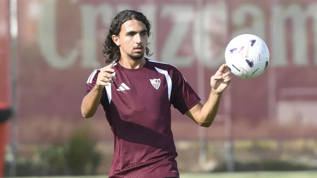 El Sevilla cambia el escenario de Nico Guillén: la decisión de Luis García Plaza