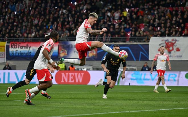 Benjamin Sesko y su destacado desempeño ante el Real Madrid