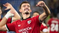Kike Salas, en duda para el Barcelona: el Sevilla ya contempla una alternativa en defensa