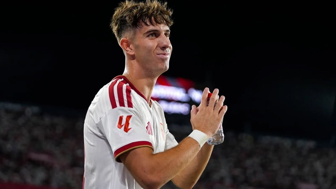 Preocupación en el Sevilla: Miguel Sierra, pendiente de pruebas tras lesionarse el hombro