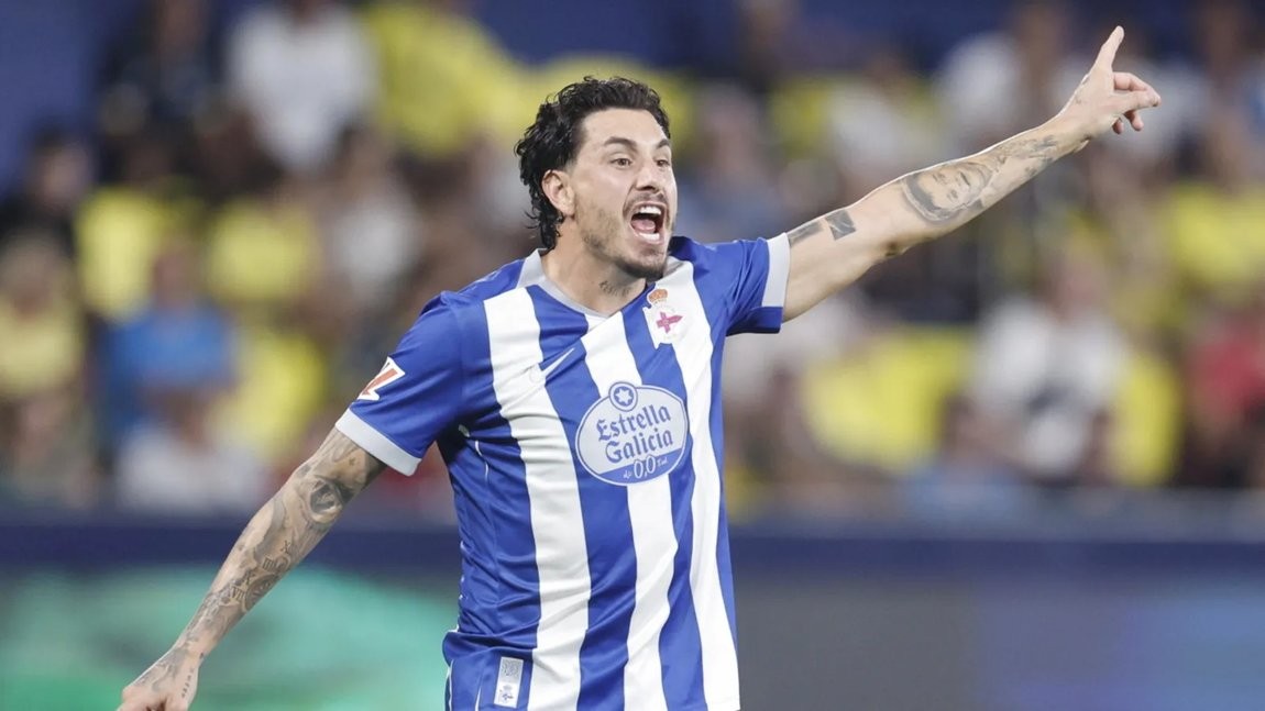 Giménez apunta al Metropolitano: el Dépor no espera una cláusula que le impida jugar