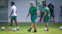 Pellegrini prepara cambios ante el Celta: las claves del posible once del Betis Pellegrini prepara cambios ante el Celta: las claves del posible once del Betis