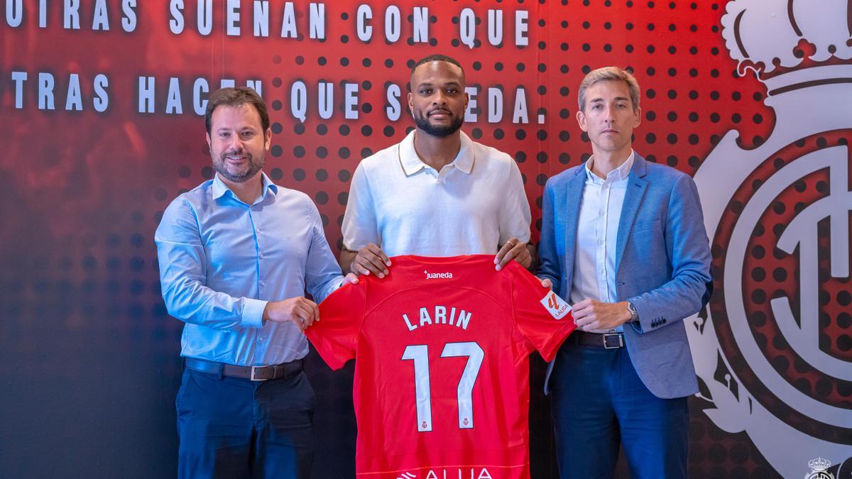 ¿Larin y Muriqi: La Delantera de Temer en el Mallorca? Análisis Fantasy del Nuevo Refuerzo ¿Larin y Muriqi: La Delantera de Temer en el Mallorca? Análisis Fantasy del Nuevo Refuerzo