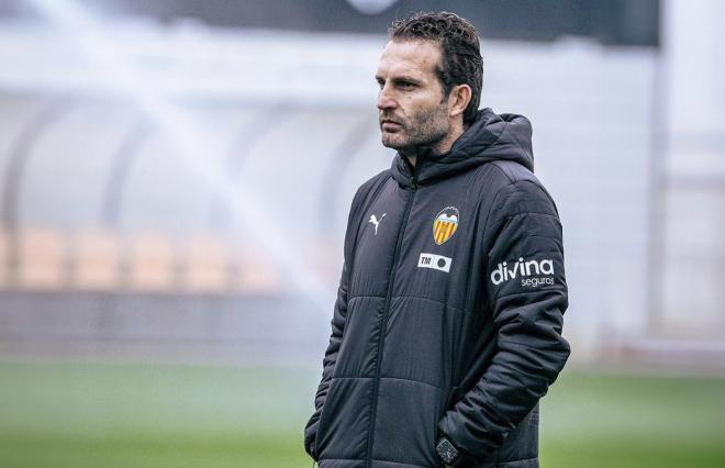 Posible alineación del Valencia CF ante el Granada: ¿Qué jugadores podrían ser titulares? Posible alineación del Valencia CF ante el Granada: ¿Qué jugadores podrían ser titulares?
