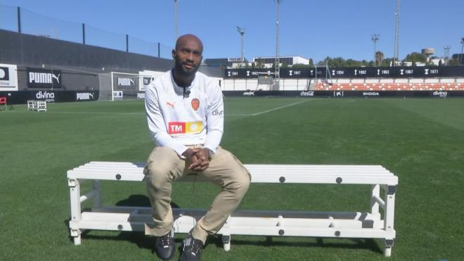 Entrevista a Dimitri Foulquier: un defensa en gran forma y comprometido con el Valencia CF Entrevista a Dimitri Foulquier: un defensa en gran forma y comprometido con el Valencia CF