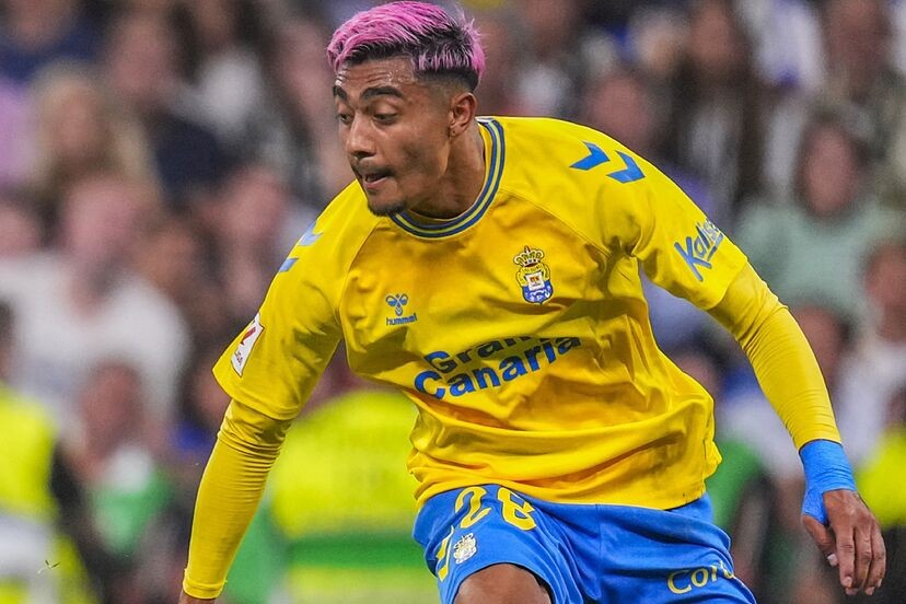 Julián Araújo en Duda para el Próximo Encuentro de Las Palmas Julián Araújo en Duda para el Próximo Encuentro de Las Palmas