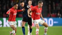La lesión de Sergiño Dest impacta en el PSV y el Barça