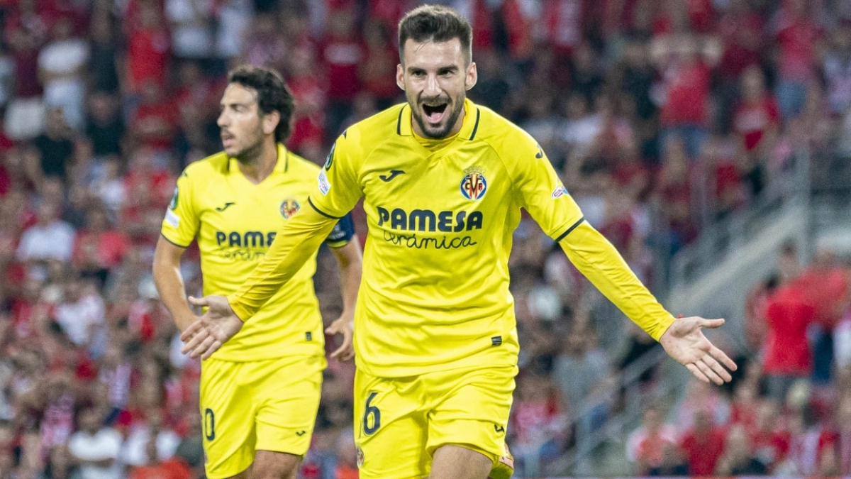 Villarreal evalúa propuestas por la estrella en ascenso Álex Baena