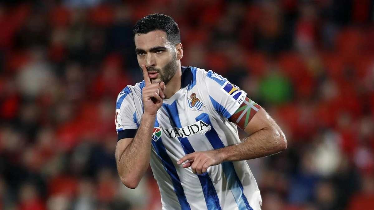 El FC Barcelona plantea un intercambio con la Real Sociedad por Mikel Merino El FC Barcelona plantea un intercambio con la Real Sociedad por Mikel Merino